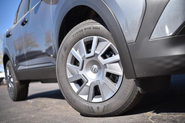 2025 Nissan Kicks Vehicle Photo in Ballwin, MO 63011