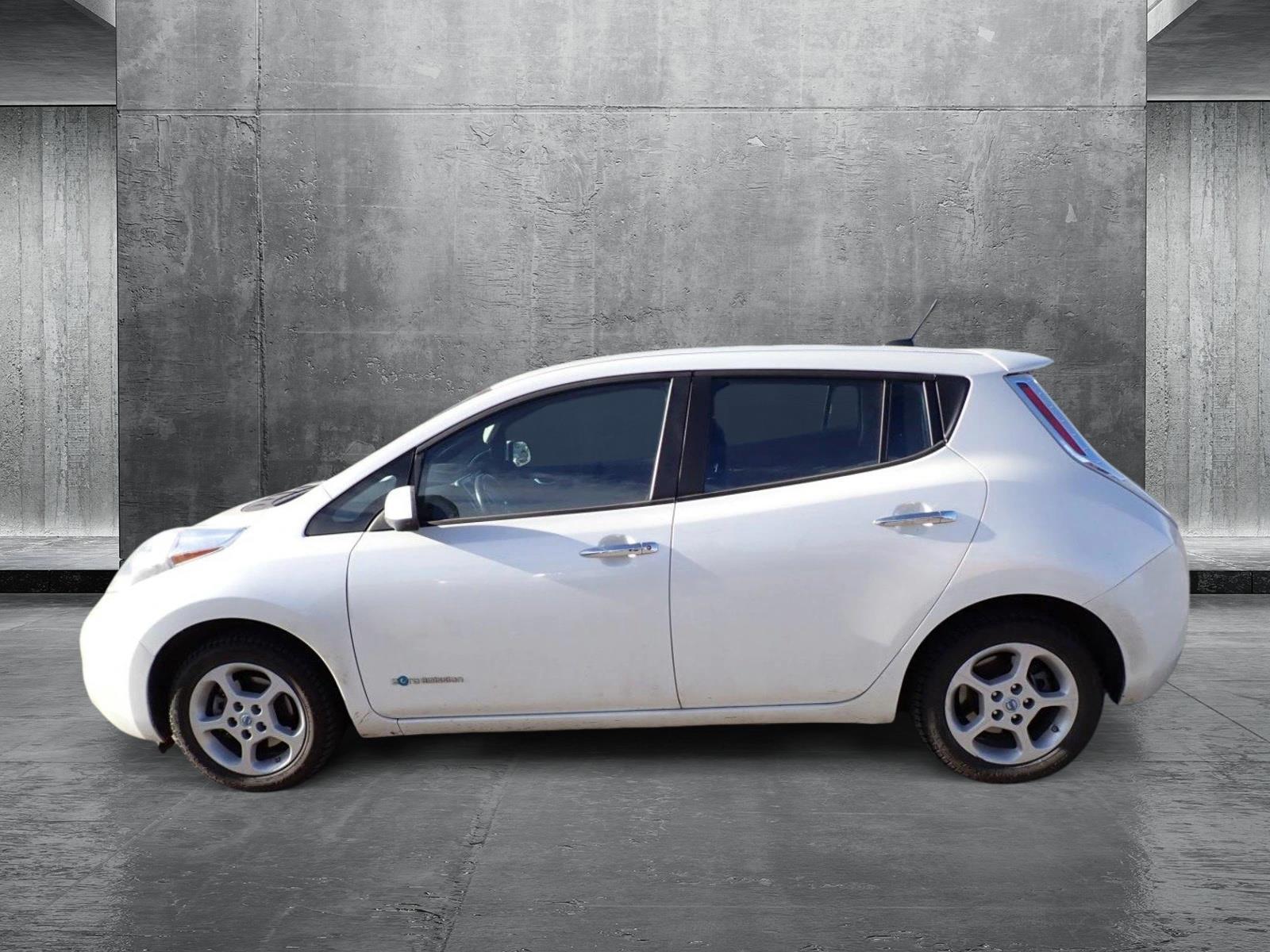 2013 Nissan LEAF Vehicle Photo in DENVER, CO 80221-3610