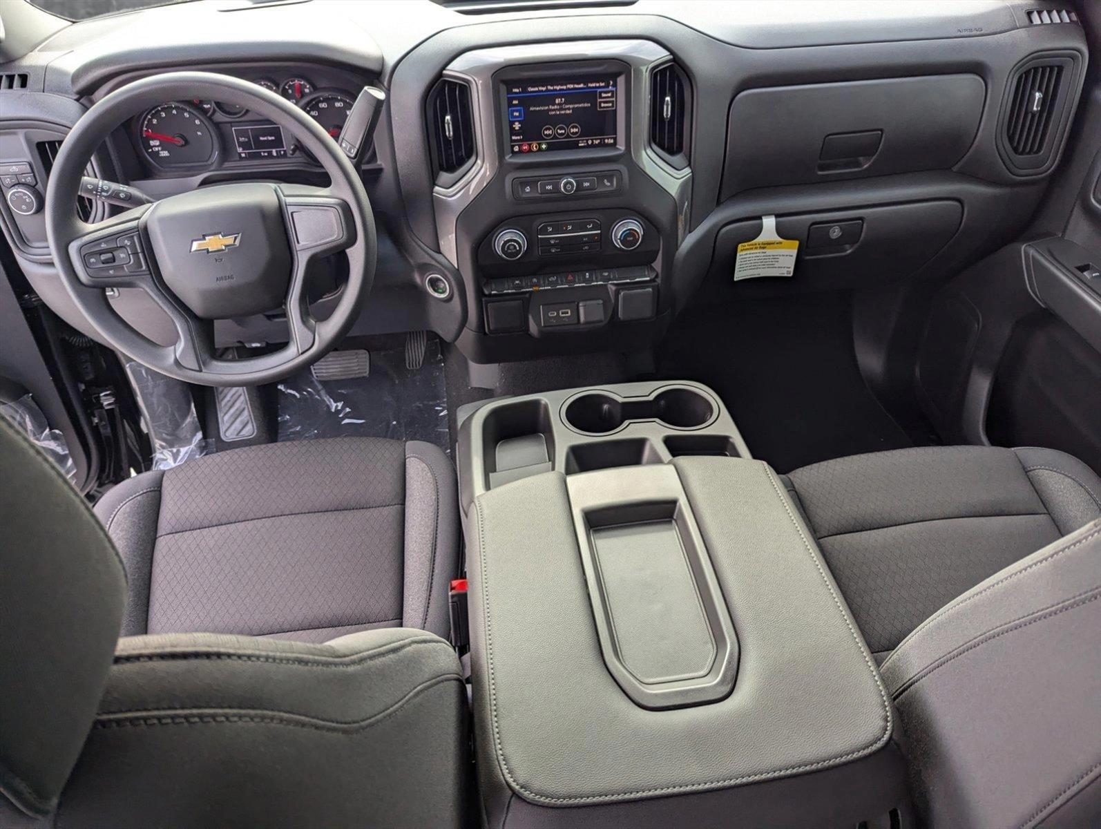 2025 Chevrolet Silverado 1500 Vehicle Photo in PEMBROKE PINES, FL 33024-6534