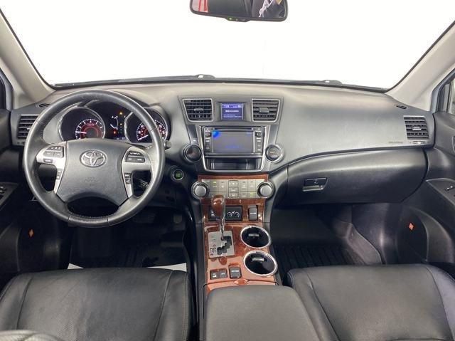 2013 Toyota Highlander Vehicle Photo in MEDINA, OH 44256-9001