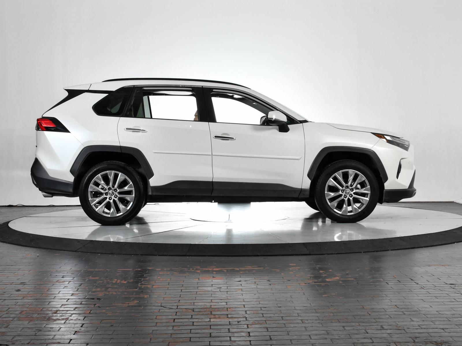 2022 Toyota RAV4 Vehicle Photo in DALLAS, TX 75235