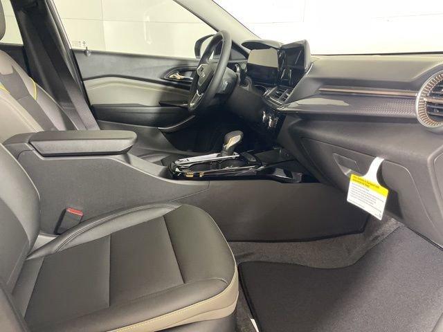 2025 Chevrolet Trax Vehicle Photo in PHOENIX, AZ 85014-3381