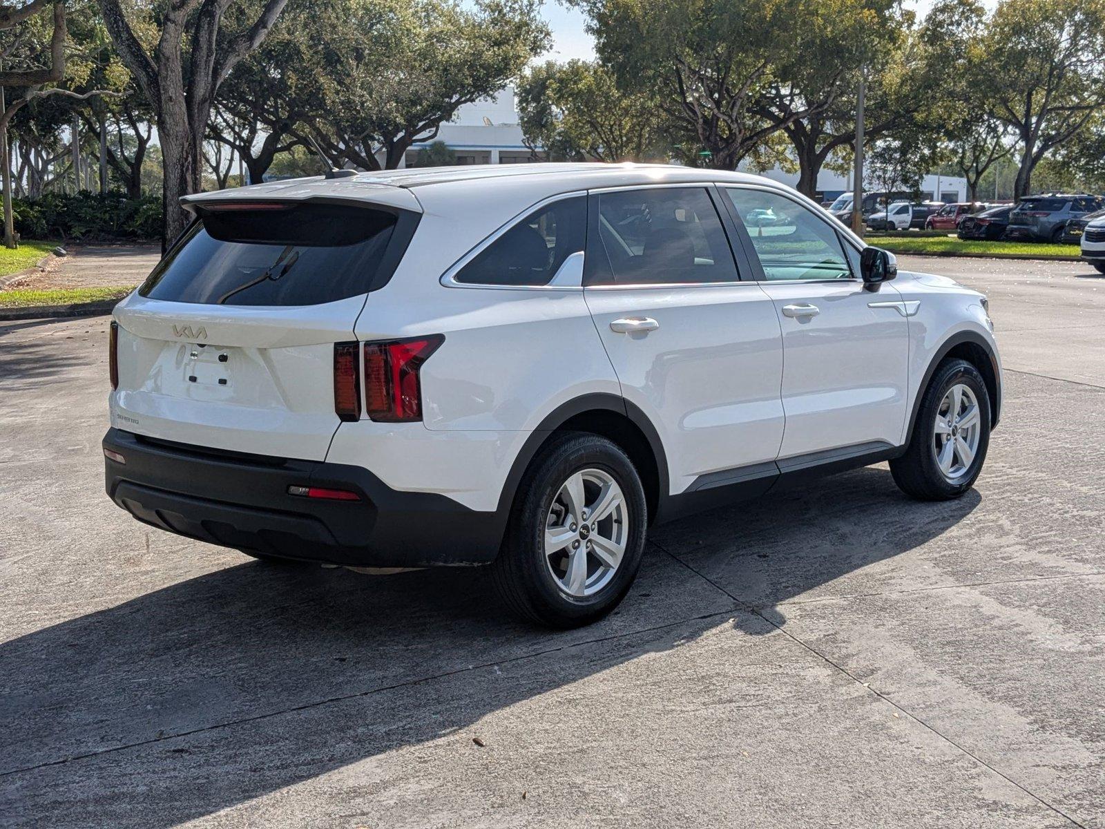 2023 Kia Sorento Vehicle Photo in Pembroke Pines , FL 33084