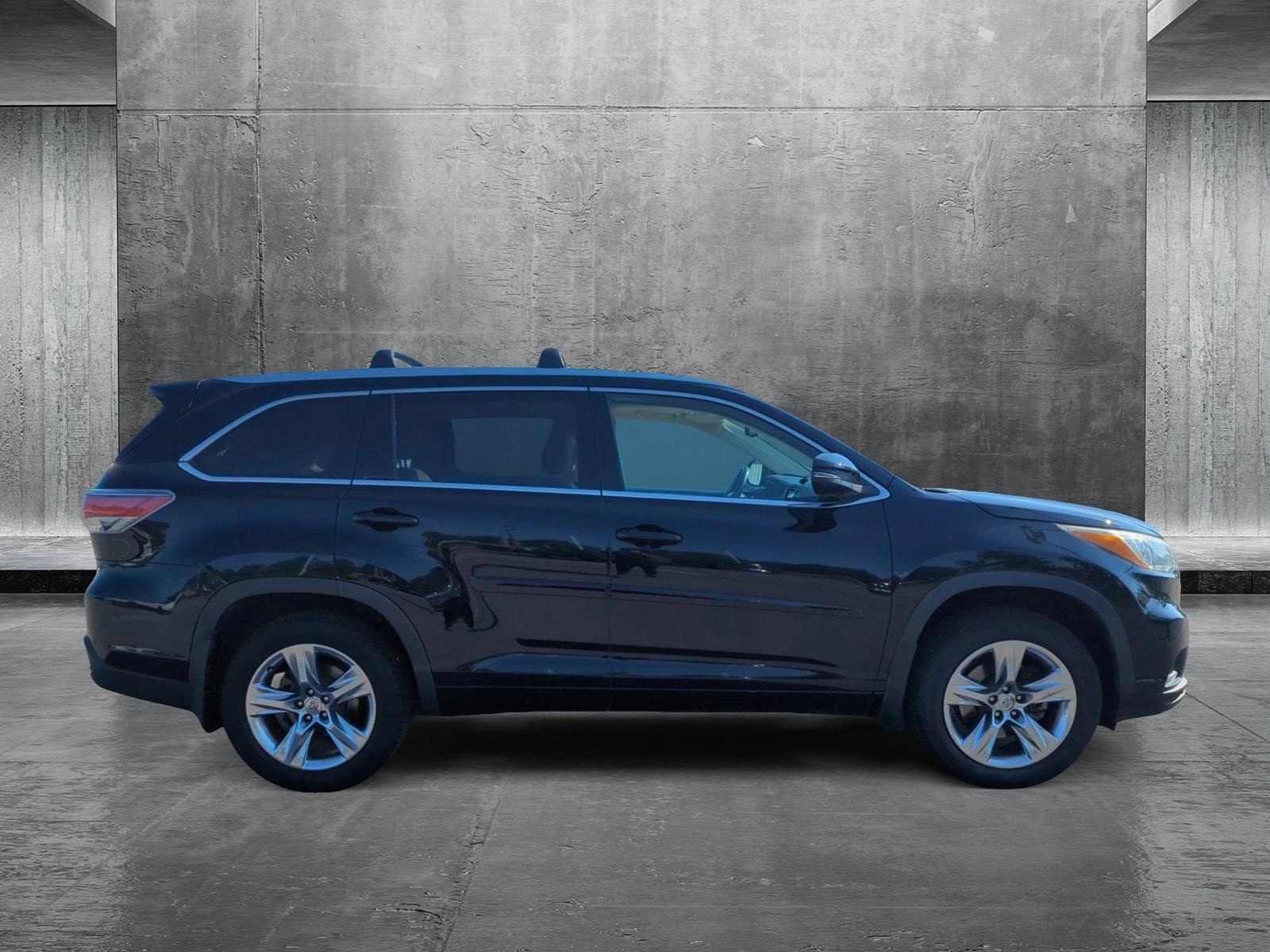 2015 Toyota Highlander Vehicle Photo in Memphis, TN 38125