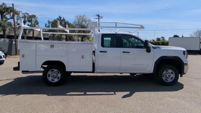2025 GMC Sierra 2500 HD Vehicle Photo in PASADENA, CA 91107-3803