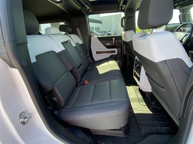 2025 GMC HUMMER EV SUV Vehicle Photo in Greenville, TX 75402