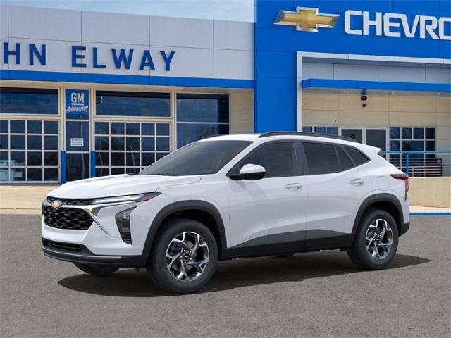2025 Chevrolet Trax Vehicle Photo in ENGLEWOOD, CO 80113-6708