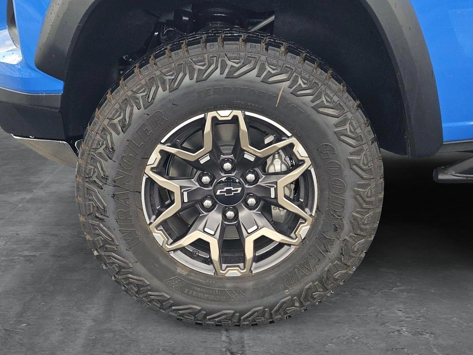 2025 Chevrolet Colorado Vehicle Photo in GILBERT, AZ 85297-0446