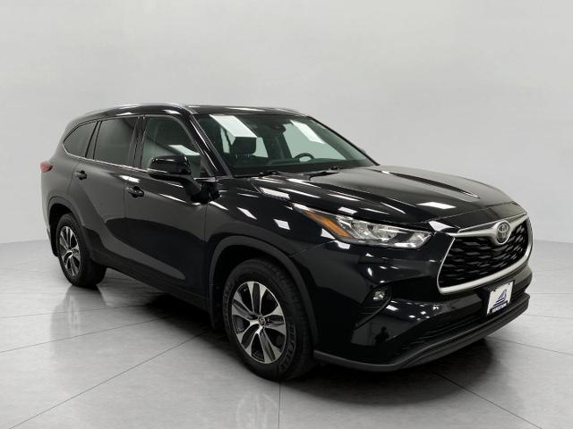 2020 Toyota Highlander Vehicle Photo in Appleton, WI 54913