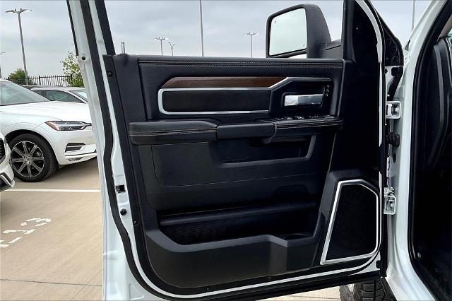 2024 Ram 2500 Vehicle Photo in Grapevine, TX 76051