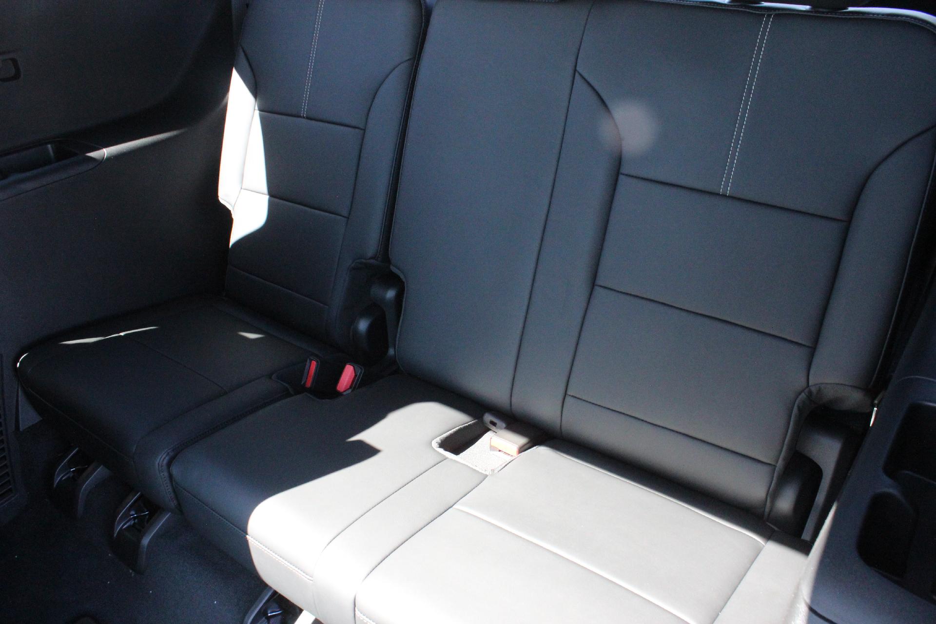 2025 GMC Acadia Vehicle Photo in AURORA, CO 80012-4011