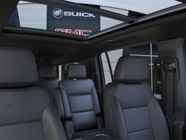 2025 GMC Yukon XL Vehicle Photo in APPLETON, WI 54914-8833