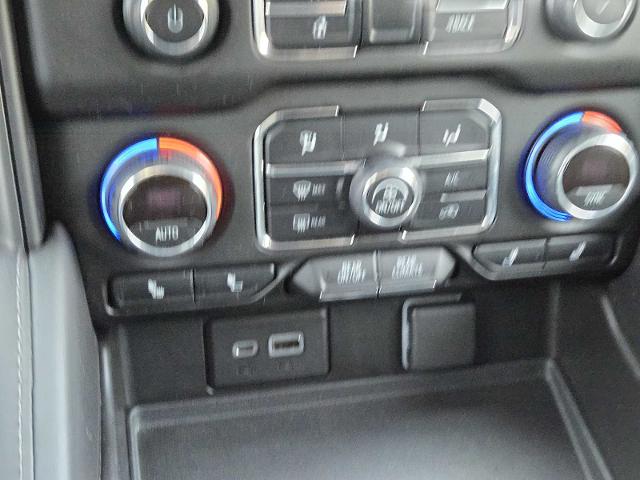 2022 Chevrolet Tahoe Vehicle Photo in DENTON, TX 76210-9321