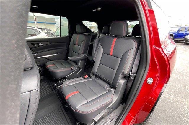 2025 Chevrolet Traverse Vehicle Photo in INDEPENDENCE, MO 64055-1314