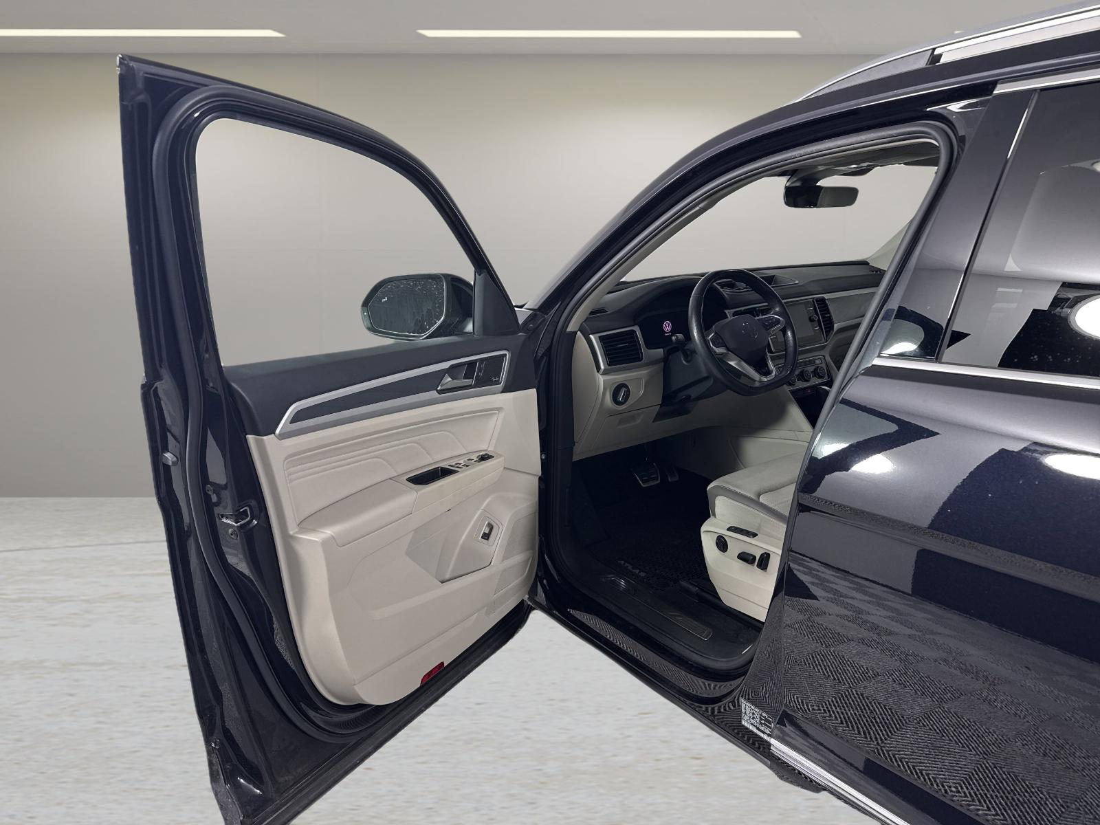 2022 Volkswagen Atlas Vehicle Photo in Georgetown, TX 78626