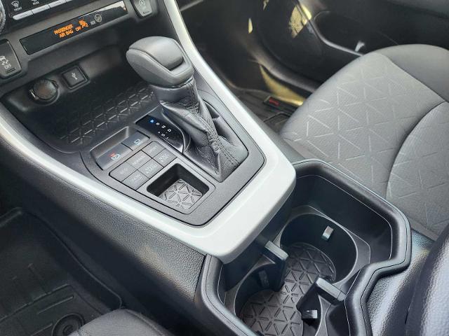 2022 Toyota RAV4 Vehicle Photo in DENTON, TX 76210-9321