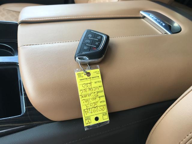 2022 Cadillac Escalade Vehicle Photo in GREEN BAY, WI 54303-3330