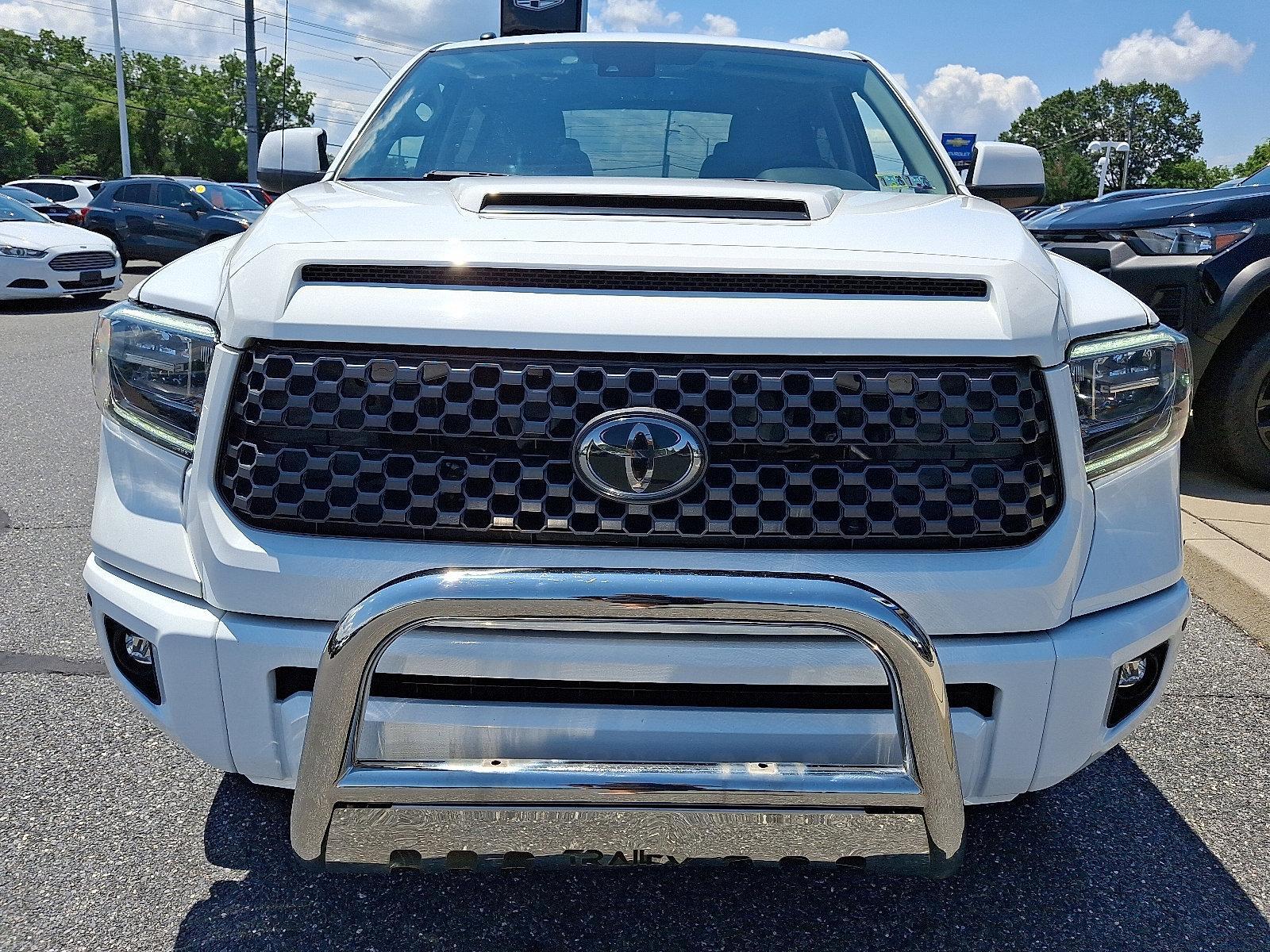 2018 Toyota Tundra 4WD Vehicle Photo in BETHLEHEM, PA 18017-9401