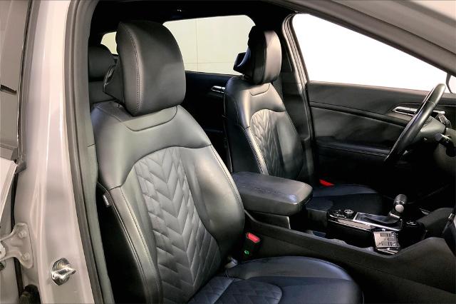 2023 Kia Sportage Vehicle Photo in Lees Summit, MO 64086