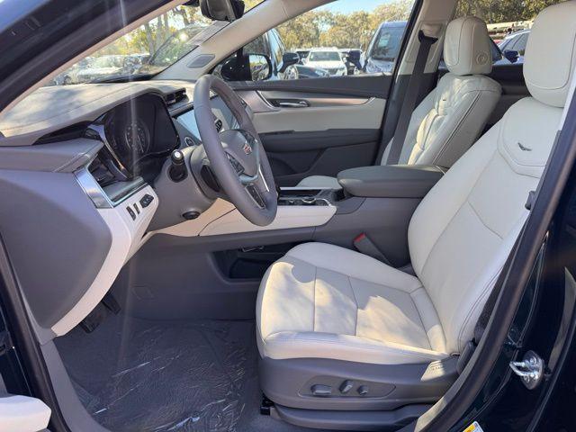 2025 Cadillac XT5 Vehicle Photo in DELRAY BEACH, FL 33483-3294