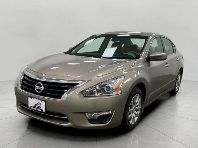 2015 Nissan Altima Vehicle Photo in Appleton, WI 54913