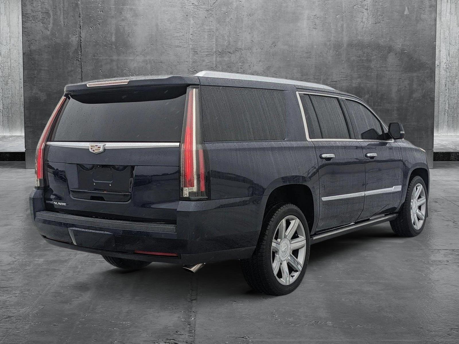 2017 Cadillac Escalade ESV Vehicle Photo in WEST PALM BEACH, FL 33407-3296