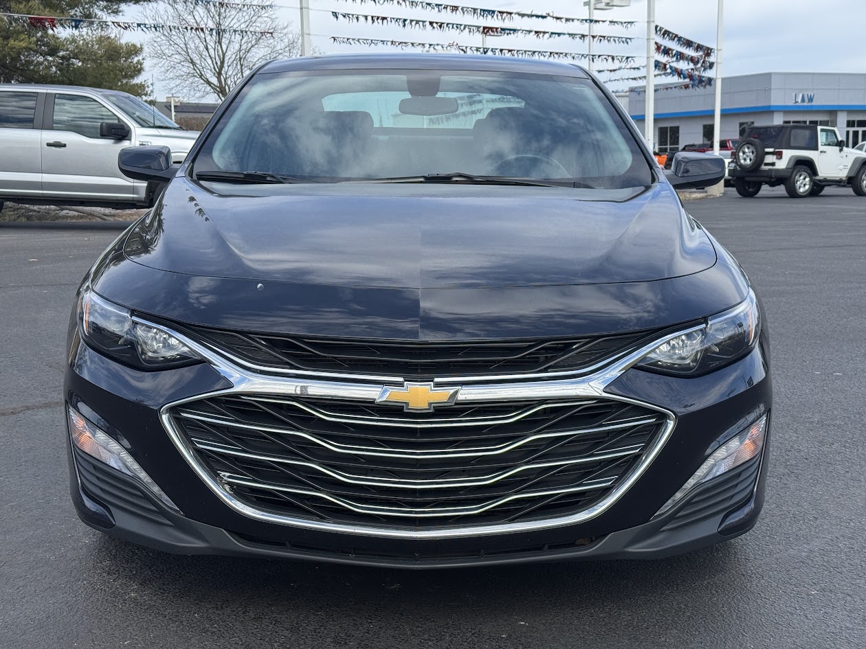 2022 Chevrolet Malibu Vehicle Photo in BOONVILLE, IN 47601-9633