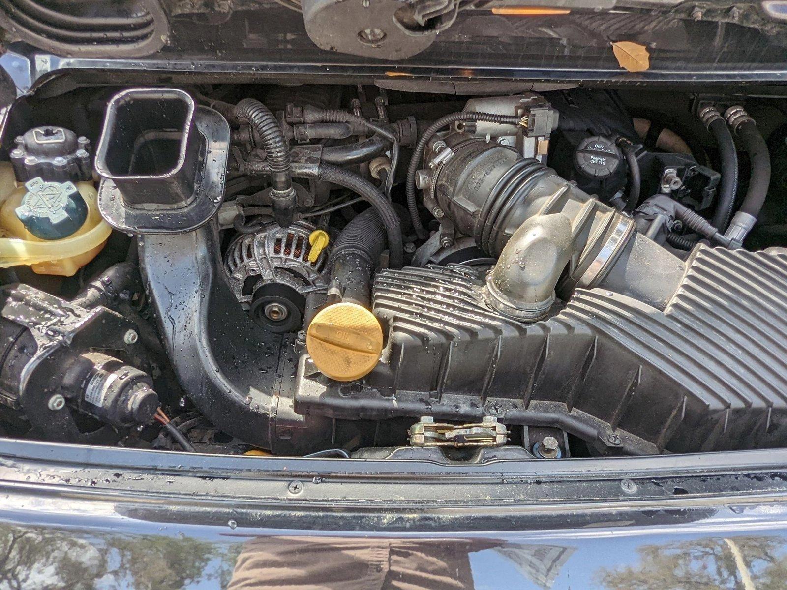 2000 Porsche 911 Carrera Vehicle Photo in Jacksonville, FL 32256