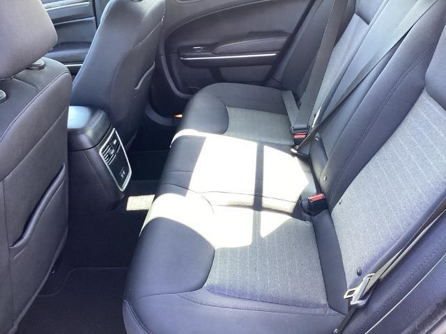 2022 Chrysler 300 Vehicle Photo in Gardner, MA 01440