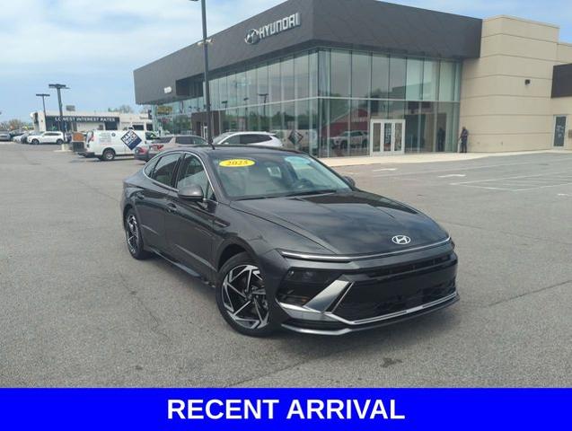 2025 Hyundai SONATA Vehicle Photo in Merrillville, IN 46410