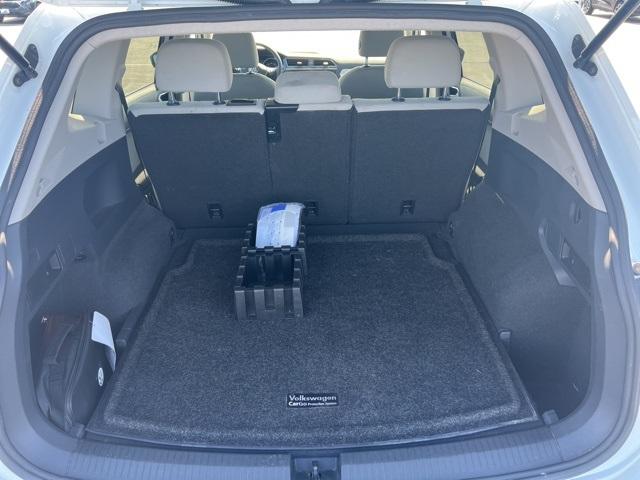 2018 Volkswagen Tiguan Vehicle Photo in GREEN BAY, WI 54304-5303