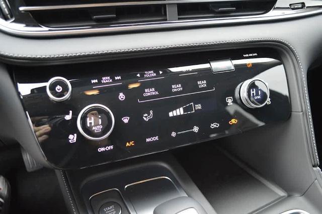 2025 INFINITI QX60 Vehicle Photo in Houston, TX 77090
