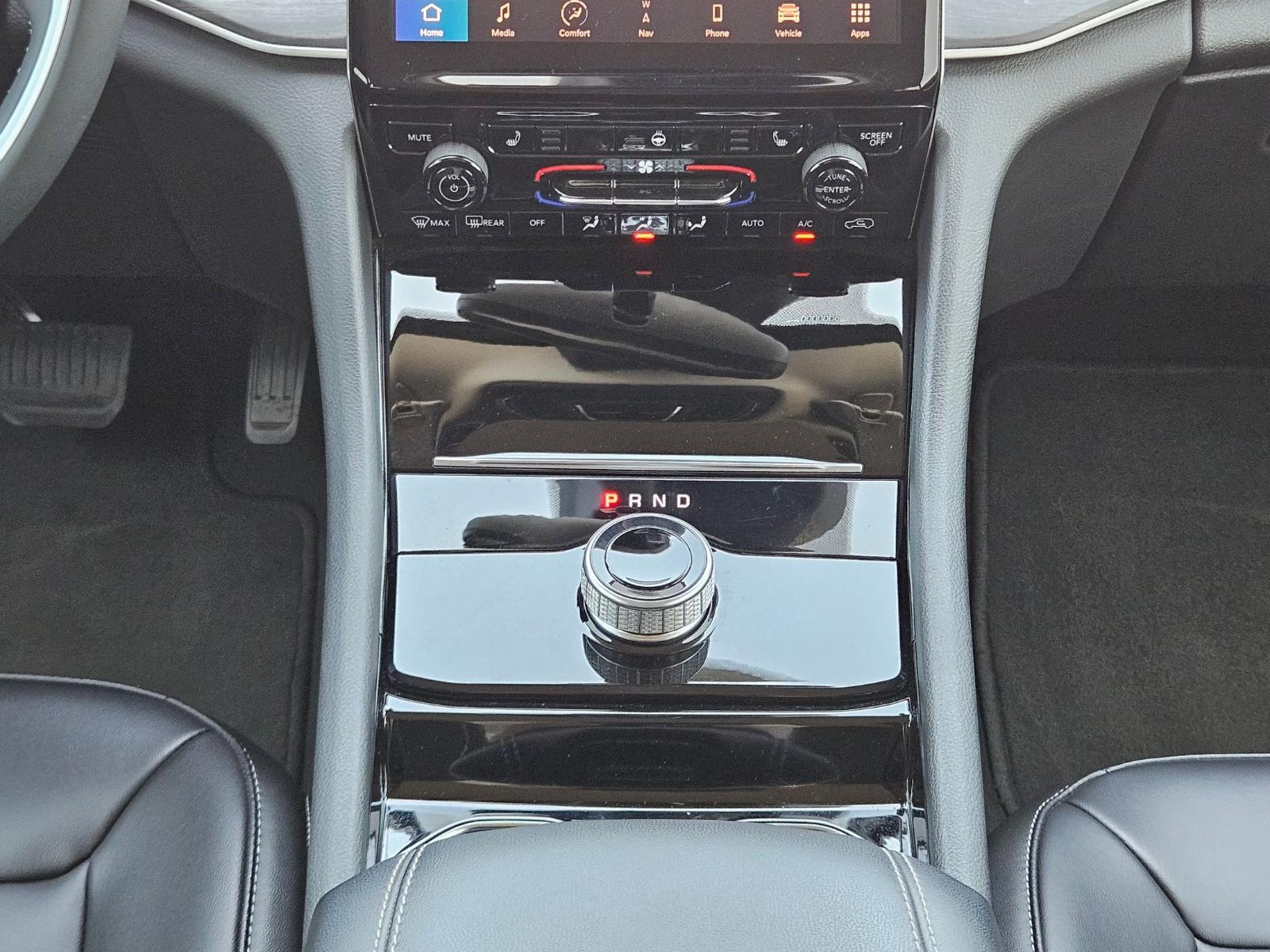 2023 Jeep Grand Cherokee Vehicle Photo in Seguin, TX 78155