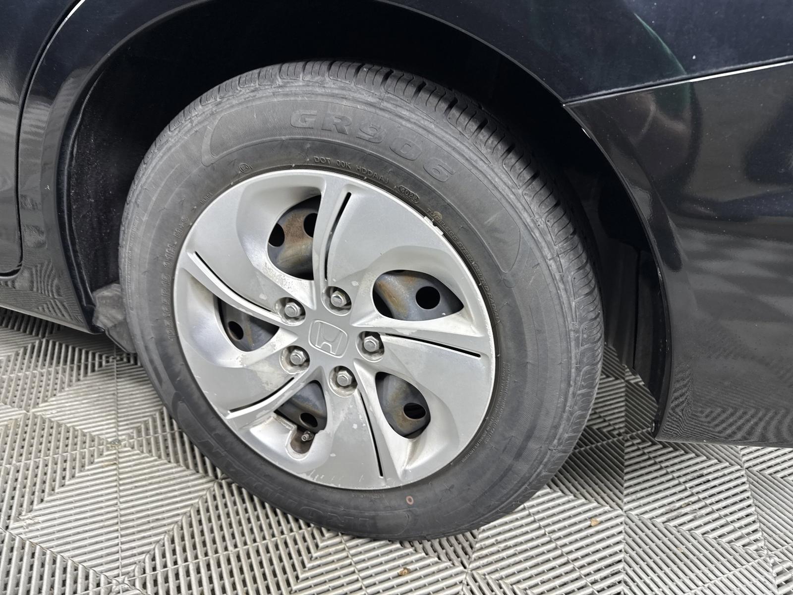 2013 Honda Civic Sdn Vehicle Photo in GEORGETOWN, TX 78626-7508