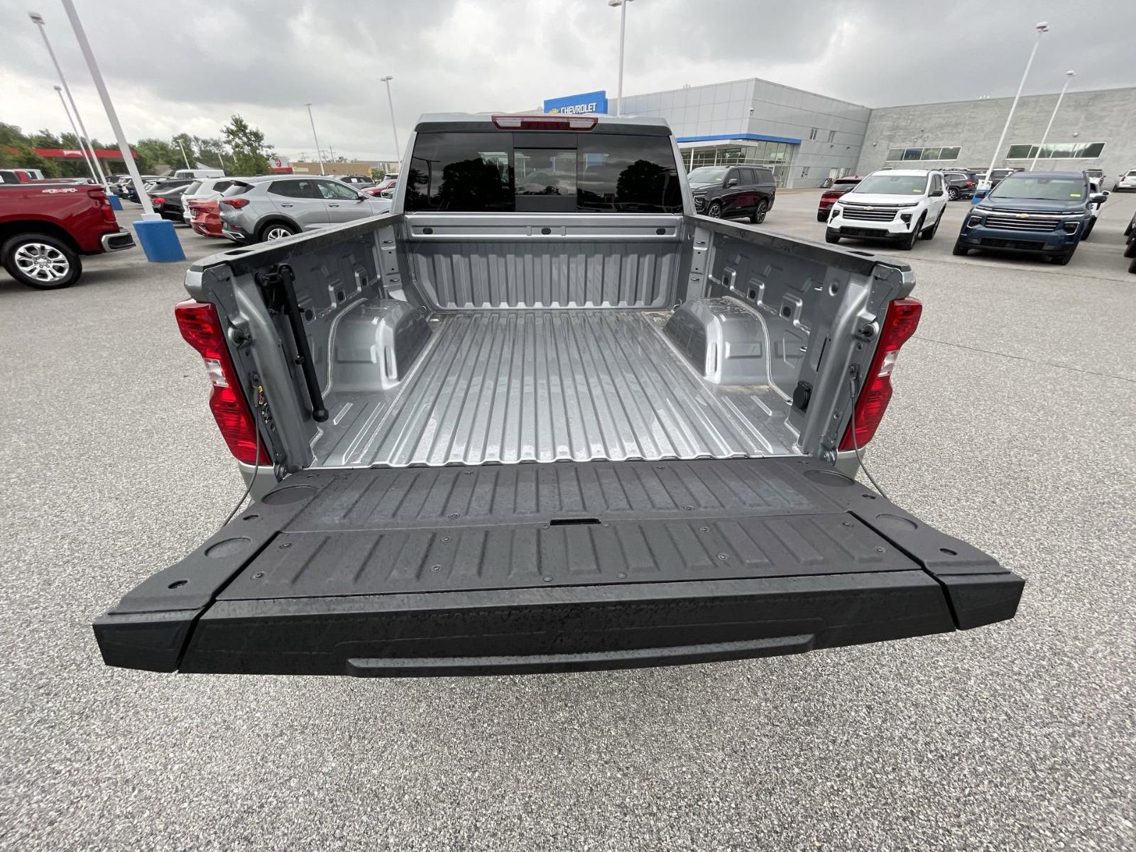 2025 Chevrolet Silverado 1500 Vehicle Photo in BENTONVILLE, AR 72712-4322