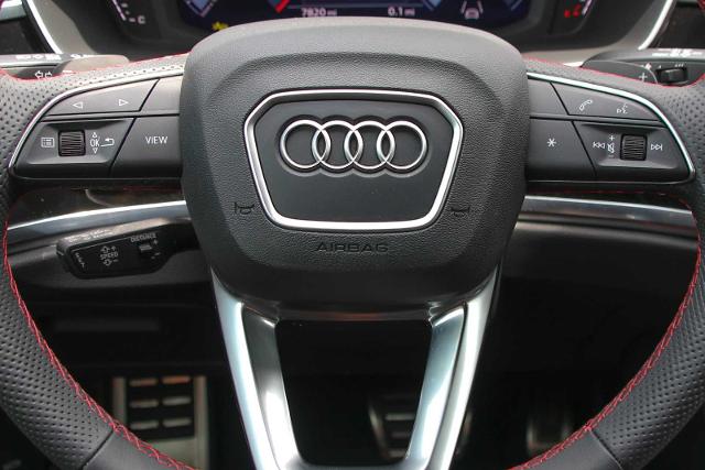 2025 Audi Q3 Vehicle Photo in SUGAR LAND, TX 77478