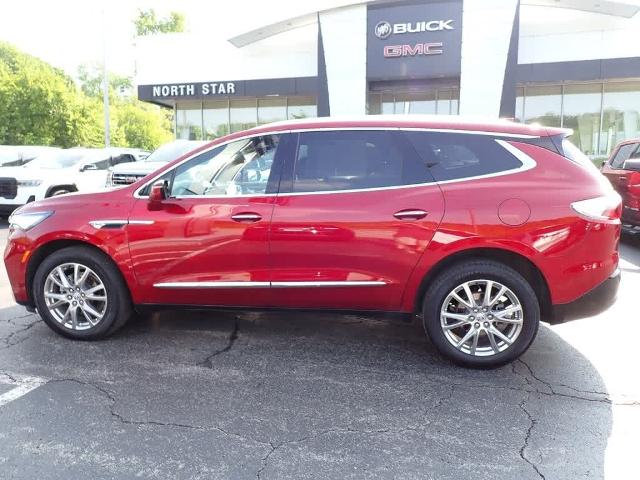 2023 Buick Enclave Vehicle Photo in ZELIENOPLE, PA 16063-2910