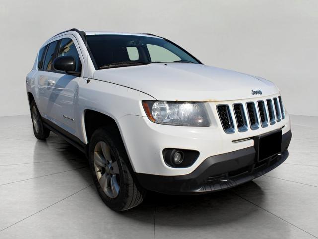 2016 Jeep Compass Vehicle Photo in Green Bay, WI 54304