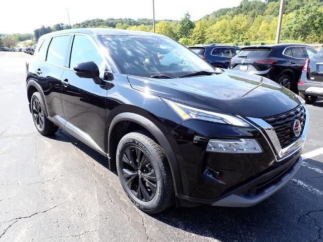 2021 Nissan Rogue Vehicle Photo in ZELIENOPLE, PA 16063-2910