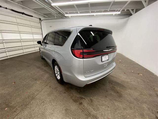 2023 Chrysler Pacifica Vehicle Photo in PORTLAND, OR 97225-3518