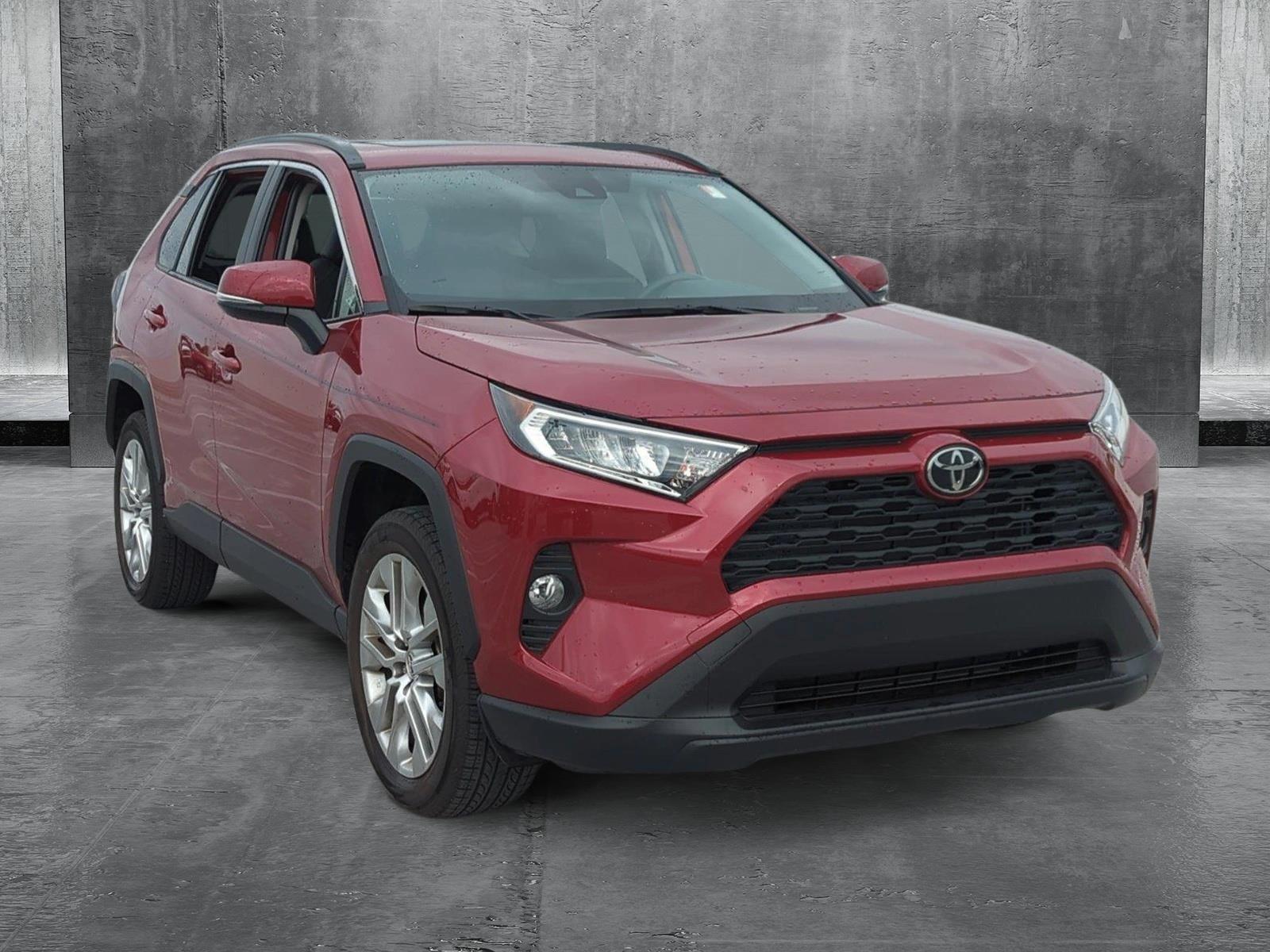 2019 Toyota RAV4 Vehicle Photo in Ft. Myers, FL 33907