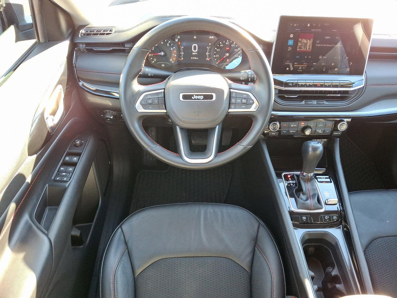 2022 Jeep Compass Vehicle Photo in Willow Grove, PA 19090