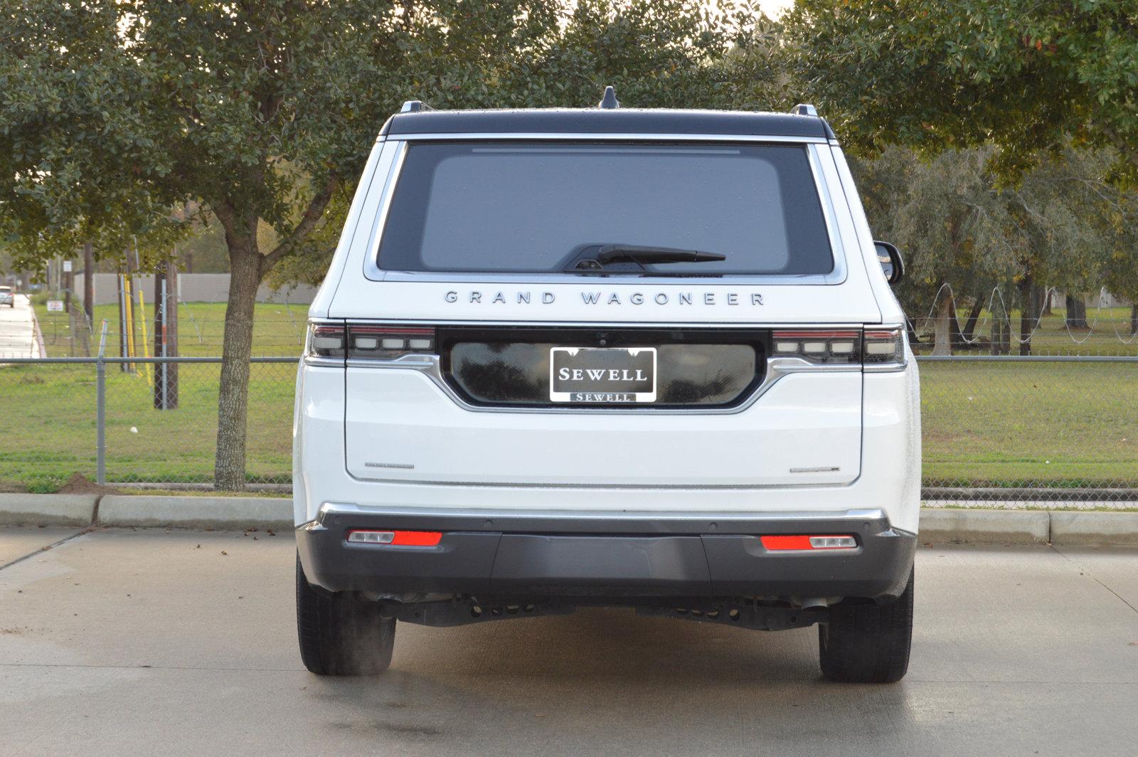 2022 Jeep Grand Wagoneer Vehicle Photo in Houston, TX 77090