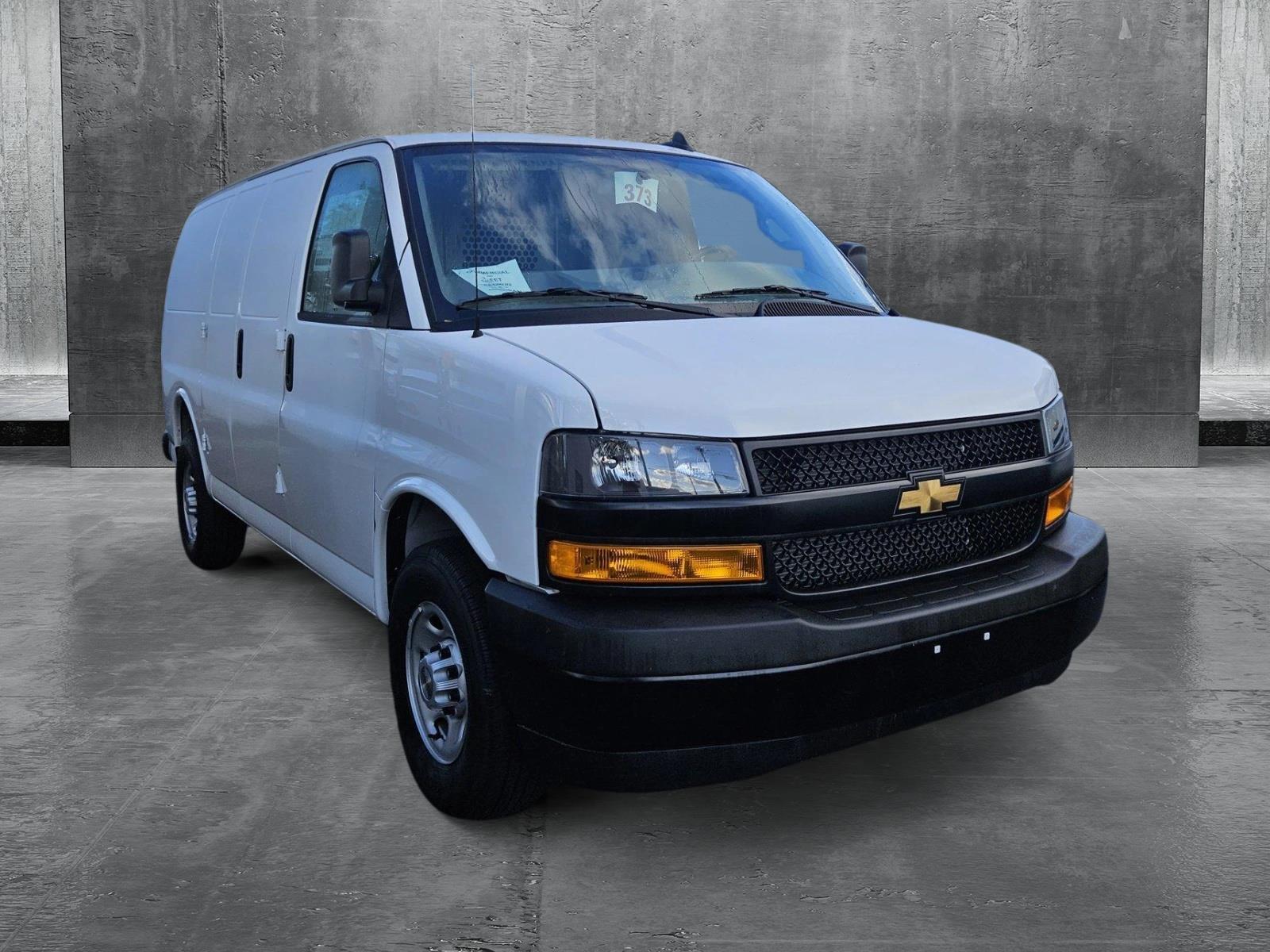 2024 Chevrolet Express Cargo 2500 Vehicle Photo in GREENACRES, FL 33463-3207