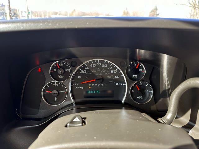 2022 Chevrolet Express Cargo Van Vehicle Photo in Roslyn, NY 11576