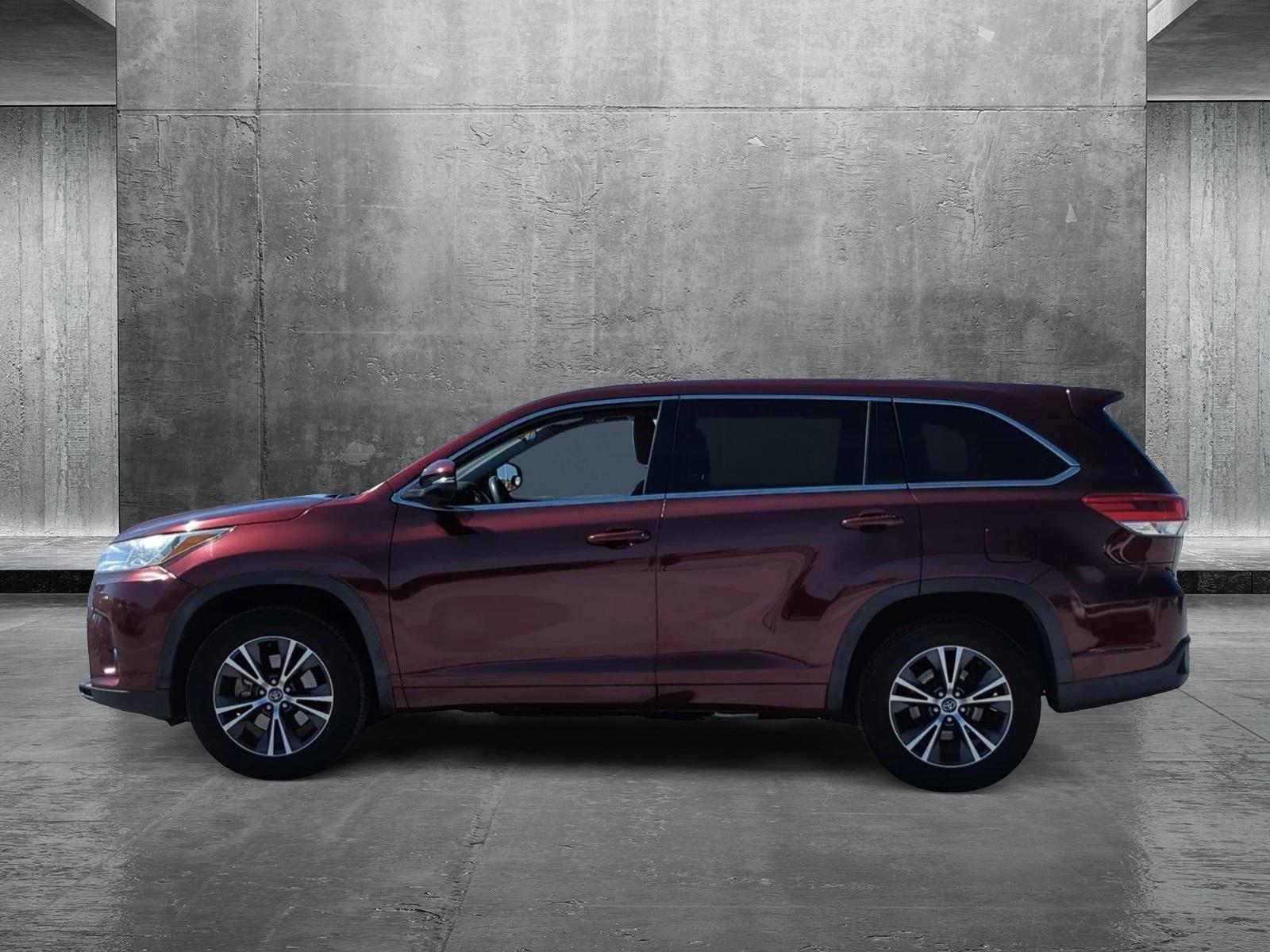 2017 Toyota Highlander Vehicle Photo in Ft. Myers, FL 33907