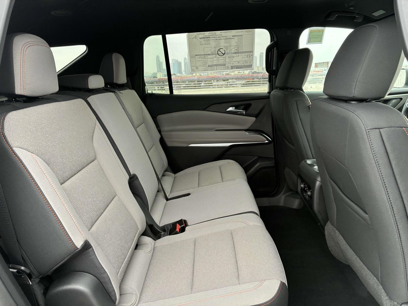 2025 Chevrolet Traverse Vehicle Photo in LOS ANGELES, CA 90007-3794