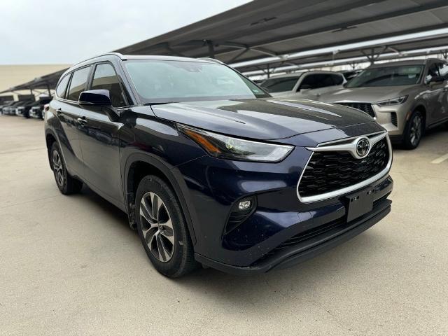 2023 Toyota Highlander Vehicle Photo in San Antonio, TX 78230