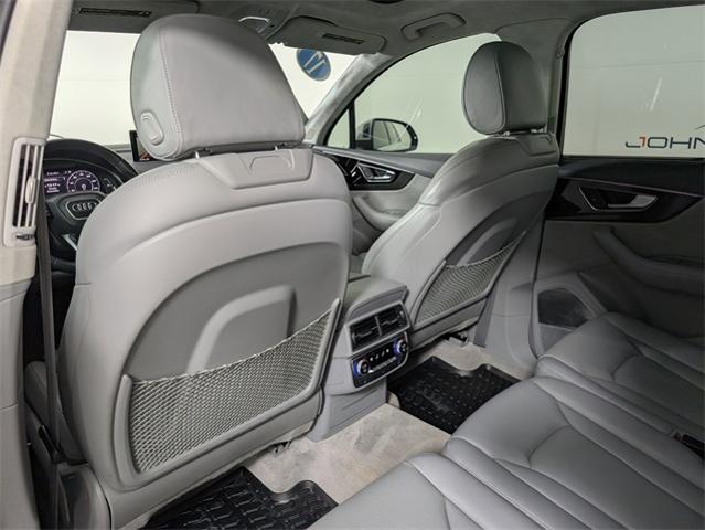 2017 Audi Q7 Vehicle Photo in ENGLEWOOD, CO 80113-6708