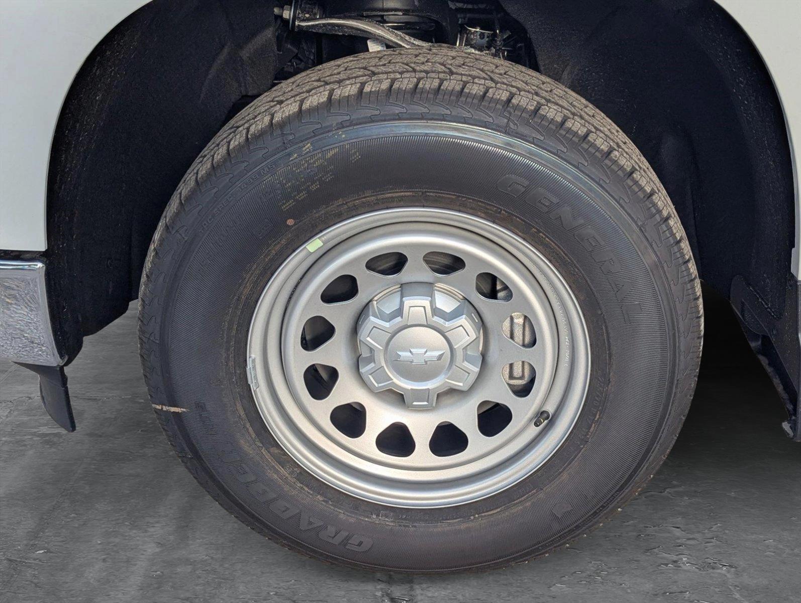 2025 Chevrolet Silverado 1500 Vehicle Photo in GREENACRES, FL 33463-3207